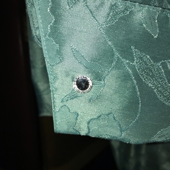 Classy and chic blouse - Picture 5 of 7